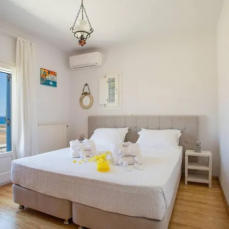 Sail Villa Náoussa